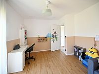 Moderní novostavba 4+1 s tepelným čerpadlem, velkou zahradou a nadčasovým designem – Františkovy Lázně - RD H.L. Fra.L. Šmíd (187)co.jpg