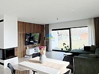 Moderní novostavba 4+1 s tepelným čerpadlem, velkou zahradou a nadčasovým designem – Františkovy Lázně - mobil (22)co.jpg
