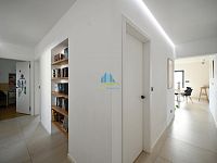 Moderní novostavba 4+1 s tepelným čerpadlem, velkou zahradou a nadčasovým designem – Františkovy Lázně - RD H.L. Fra.L. Šmíd (132)co.jpg
