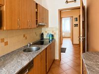 Prostorný byt 2+1 po kompletní rekonstrukci (67,69 m²) ve vyhledávané části Františkových Lázní – možnost dokoupení garáže - kuchyň jpeg.jpg