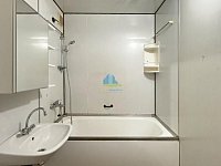 Byt 1+1 s velkým balkonem a zděným sklepem v centru Sokolova – vytvořte si bydlení přesně podle svých představ - 1+1 lodž (27)co.jpg