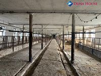 Prodej pozemku 1 691 m2 se zemědělskou stavbou, Mančice - Dolní Chvatliny, okr. Kolín. - Foto 4