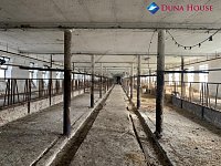 Prodej pozemku 1 691 m2 se zemědělskou stavbou, Mančice - Dolní Chvatliny, okr. Kolín. - Foto 4