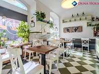 Nabízíme přenechání pronájmu zavedené kavárny/bistra, Praha 8 - Karlín - Foto 5