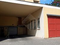 Prodej garážového stání, Praha 4 - Michle.