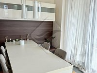 Prodej bytu 1+kk 53,7 m² - Foto 4