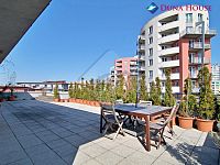 Pronájem bytu 64 m² s terasou 100 m²
