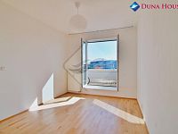 Pronájem bytu 64 m² s terasou 100 m² - Foto 3