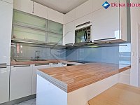 Pronájem bytu 64 m² s terasou 100 m² - Foto 6