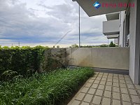 Pronájem bytu 1+kk s předzahrádkou - Foto 6