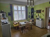 Rodinný dům 6+1 v Semilech - kuchyně 2.jpg