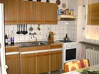 Prodej rodinného domu v Liberci – Starý Harcov - P1010187kuchyň43.JPG