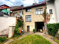 Městský dům s komerčním prostorem v centru Semil – podíl 1/2 + přístřešek ve výlučném vlastnictví - 20240516_150241.jpg