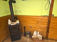 Městský dům s komerčním prostorem v centru Semil – podíl 1/2 + přístřešek ve výlučném vlastnictví - 20241119_090828.jpg