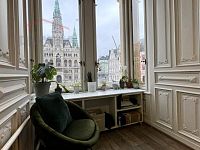 Reprezentativní kanceláře 147 m² + parkování, Liberec – nám. Dr. E. Beneše (naproti radnici) - IMG_1537.jpeg