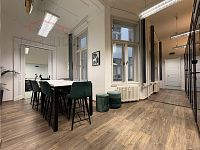 Reprezentativní kanceláře 147 m² + parkování, Liberec – nám. Dr. E. Beneše (naproti radnici) - IMG_1542.jpeg