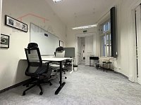 Reprezentativní kanceláře 147 m² + parkování, Liberec – nám. Dr. E. Beneše (naproti radnici) - IMG_1549.jpeg