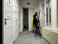 Reprezentativní kanceláře 147 m² + parkování, Liberec – nám. Dr. E. Beneše (naproti radnici) - IMG_1563.jpeg