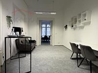 Kanceláře 45,5 m² s parkováním – Liberec, nám. Dr. E. Beneše (naproti radnici) - IMG_1520.jpeg