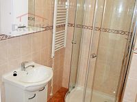 Moderní startovací bydlení nebo skvělá investice v Semilech – byt 1+kk s lodžií - P1140344.JPG