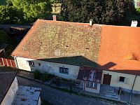 exkluzivní prodej samostatné části dvojdomu, maštale a velké zahrady za domem - Drahenice