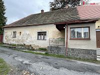 exkluzivní prodej samostatné části dvojdomu, maštale a velké zahrady za domem - Drahenice - 11