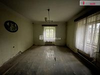 exkluzivní prodej samostatné části dvojdomu, maštale a velké zahrady za domem - Drahenice - 8