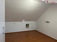 Pronájem bytu 2 + kk, 80 m2, 2 parkovací místa - 2