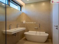 Prodej rodinného domu 5+ kk 135 m², s pozemkem 658 m² - 10