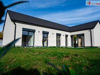 Prodej rodinného domu 5+ kk 135 m², s pozemkem 658 m² - 17