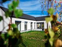 Prodej rodinného domu 5+ kk 135 m², s pozemkem 658 m² - 2