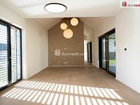 Prodej rodinného domu 5+ kk 135 m², s pozemkem 658 m² - 23