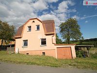 Zemědělská usedlost se dvěma rodinnými domy, stodolou, garáží a polem v Počátcích u Kraslic - 28