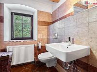 Dům s investiční příležitostí na pozemku 6.666 m2 v Krušných horách - 25