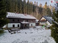 Dům s investiční příležitostí na pozemku 6.666 m2 v Krušných horách - 26