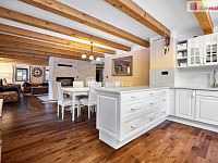 Dům s investiční příležitostí na pozemku 6.666 m2 v Krušných horách - 3