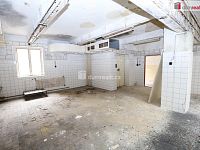 Komerční objekt ve vnitrobloku ulic Šmeralova Sokolovská v Rybářích  - 4