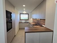 Řadový rodinný dům 4kk/2 PS/ zahrada  - 11