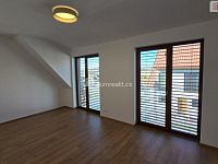 Řadový rodinný dům 4kk/2 PS/ zahrada  - 14