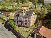 Rodinný dům se zahradou a garáží, Vojkovice - 2