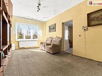 Rodinný dům se zahradou a garáží, Vojkovice - 4