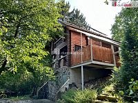 prodej srubové chaty, 50m2, s pozemkem 818m2, Slaný