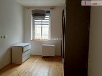 Pronájem bytu 2 + kk, 47 m2, 1. patro - 3