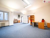 K pronájmu, kancelářské prostory, nám. Přemysla Otakara II., centrum města České Budějovice - 4