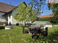 Samostatně stojící RD v klidném prostředí se zahradou - 3