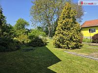 Samostatně stojící RD v klidném prostředí se zahradou - 7