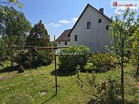 Samostatně stojící RD v klidném prostředí se zahradou - 9