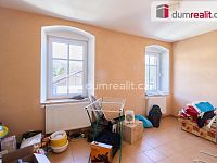 Prodej domu s restaurací nedaleko Ostrova u Karlových Varů - 10