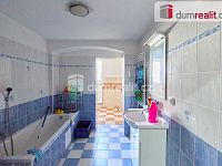 Prodej domu s restaurací nedaleko Ostrova u Karlových Varů - 13