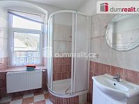 Prodej domu s restaurací nedaleko Ostrova u Karlových Varů - 9